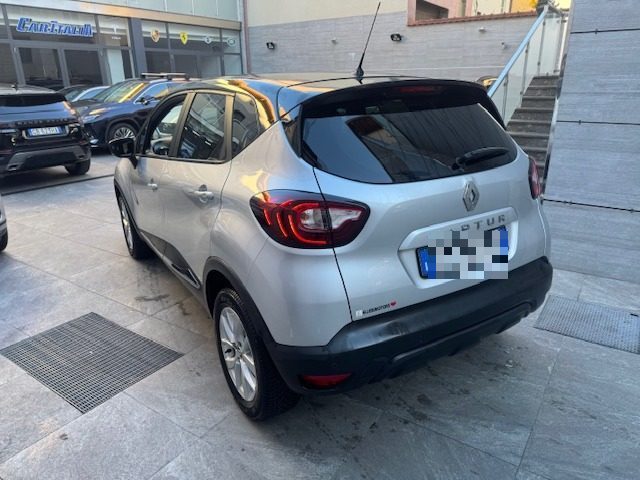 RENAULT Captur TCe 130 CV FAP Sport Edition Immagine 3