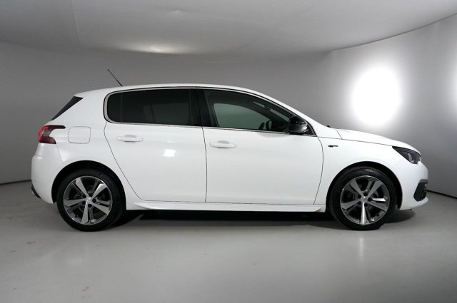 PEUGEOT 308 HDi 130CV 5P GT LINE Immagine 3