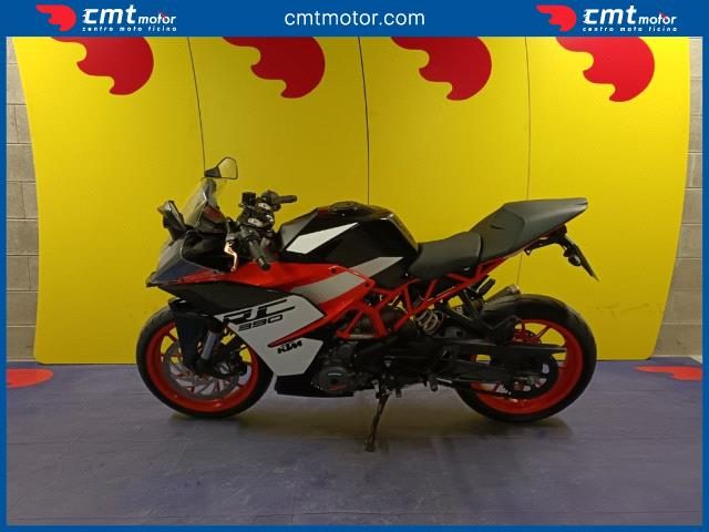 KTM RC 390 Garantita e Finanziabile Immagine 2