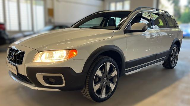 VOLVO XC70 D4 Geartronic Momentum Immagine 0