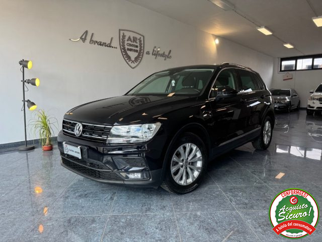 VOLKSWAGEN Tiguan 1.6 TDI Style Navy Carplay Pdc Soli 110000 km Immagine 0