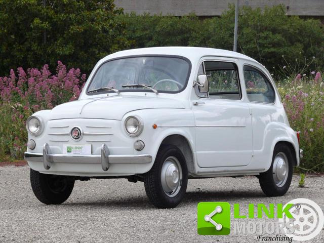 FIAT 600 Restauro Professionale Immagine 0