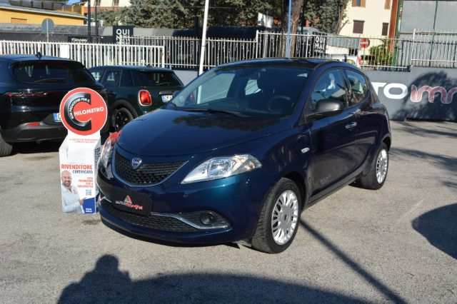 LANCIA Ypsilon 1.2 69 CV 5 porte GPL Ecochic Gold Immagine 0