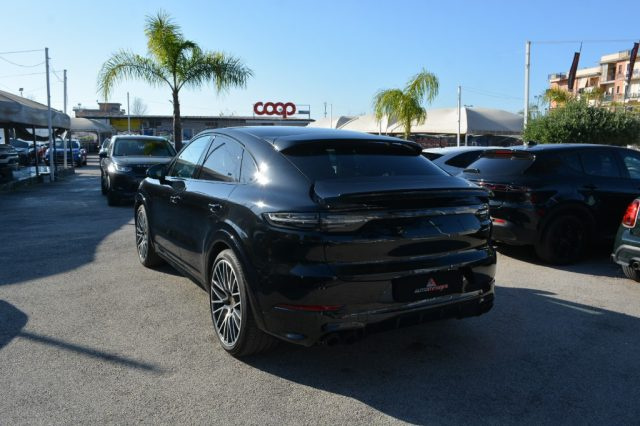 PORSCHE Cayenne Coupé 3.0 V6 Platinum Edition Immagine 3