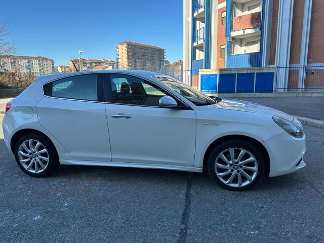 ALFA ROMEO Giulietta 2.0 JTDm-2 170 CV Distinctive Immagine 2