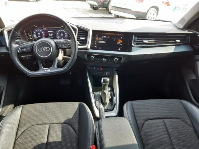 AUDI A1 SPB 30 TFSI S tronic S line edition Immagine 4