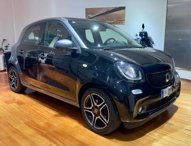 SMART ForFour 90 0.9 Turbo Passion cambio automatico Immagine 0