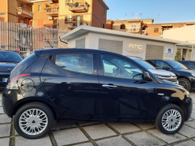 LANCIA Ypsilon 1.2 69 CV 5 porte Gold Immagine 2