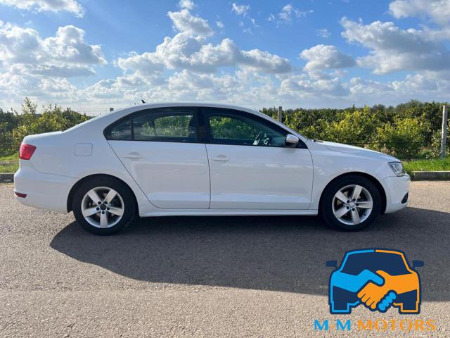 VOLKSWAGEN Jetta 1.6 TDI BlueMotion Technology Immagine 3