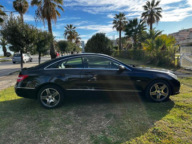 MERCEDES-BENZ E 250 CDI Coupé BlueEFFICIENCY Executive Immagine 4