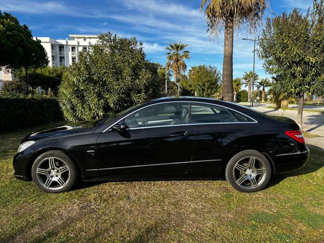 MERCEDES-BENZ E 250 CDI Coupé BlueEFFICIENCY Executive Immagine 3