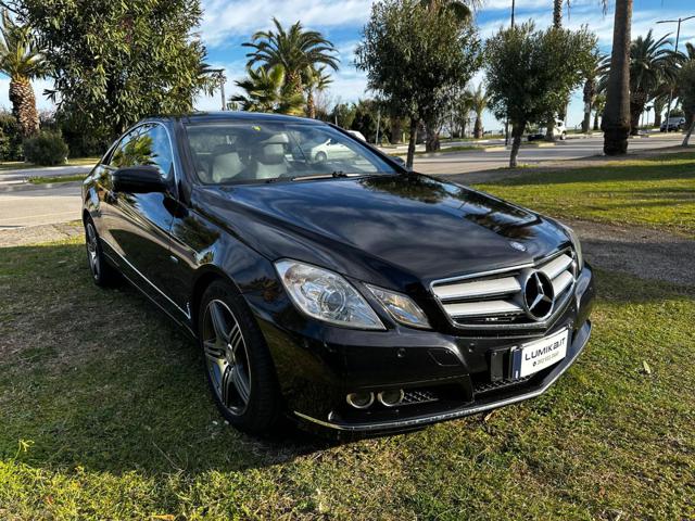 MERCEDES-BENZ E 250 CDI Coupé BlueEFFICIENCY Executive Immagine 0