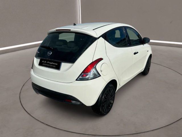 LANCIA Ypsilon 3ª serie -  1.2 69 CV 5 porte GPL Ecochic Ele Immagine 3