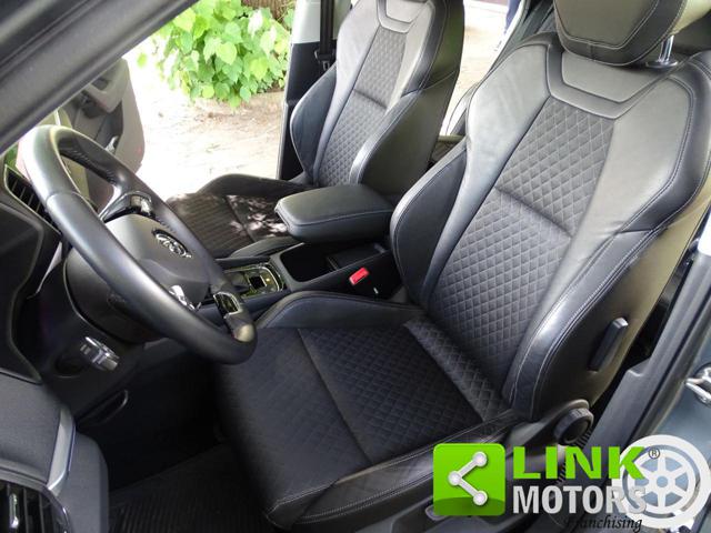 SKODA Karoq 2.0 TDI EVO 150cv SCR 4x4 DSG Style Immagine 4