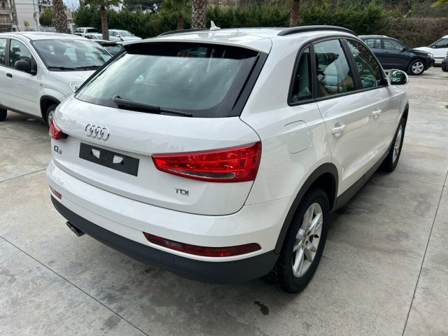 AUDI Q3 2.0 TDI 150 CV S tronic Immagine 4