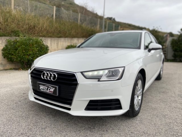 AUDI A4 Avant 2.0 TDI 150 Cv Ultra Business Immagine 0