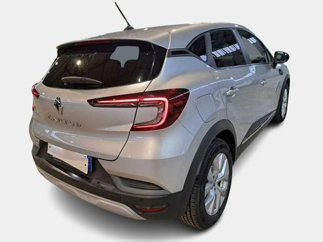 RENAULT Captur Blue dCi 115 CV EDC Business Immagine 1