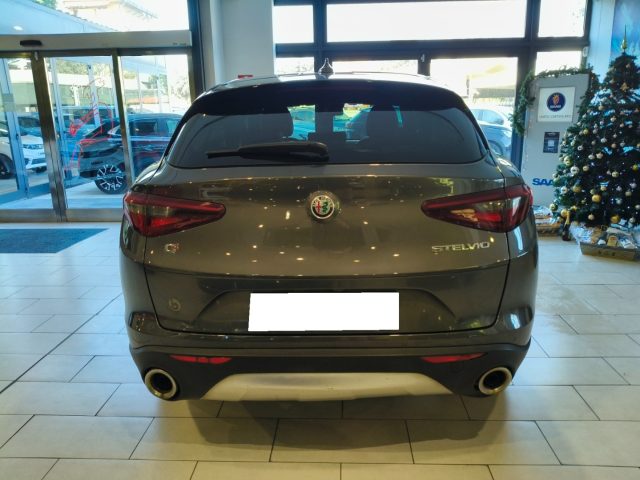 ALFA ROMEO Stelvio 2.2 d 210 CV AT8 Q4 Executive Pelle Unico Propr. Immagine 3