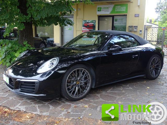 PORSCHE 911 3.0 370cv Carrera 4 Cabriolet PDK Immagine 2