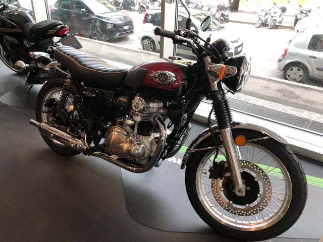 KAWASAKI W 800 2024 Immagine 4