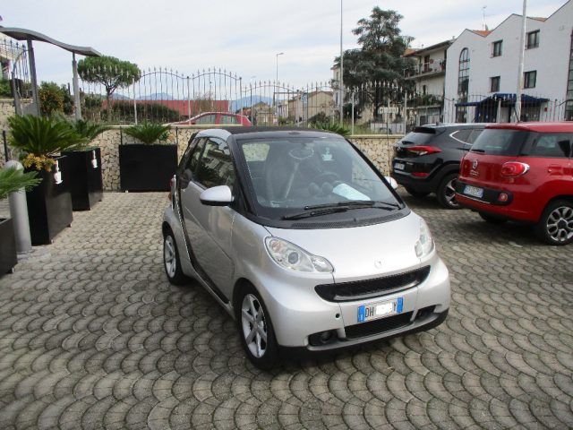 SMART ForTwo 800 33 kW cabrio passion cdi Immagine 0