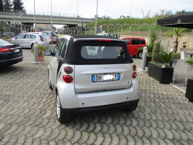 SMART ForTwo 800 33 kW cabrio passion cdi Immagine 3