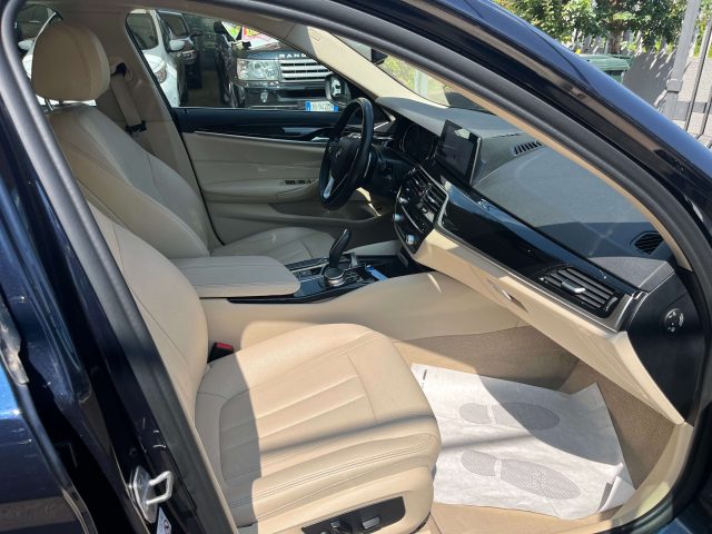 BMW 520 520d Touring Luxury auto Immagine 3