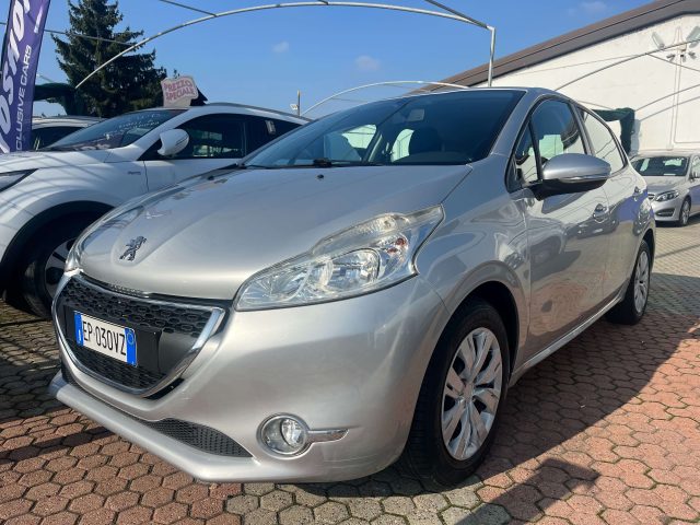 PEUGEOT 208 208 5p 1.4 hdi 8v Business Immagine 0