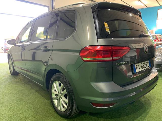 VOLKSWAGEN Touran 1.6 TDI 115 CV SCR Business BlueMotion Technology Immagine 4