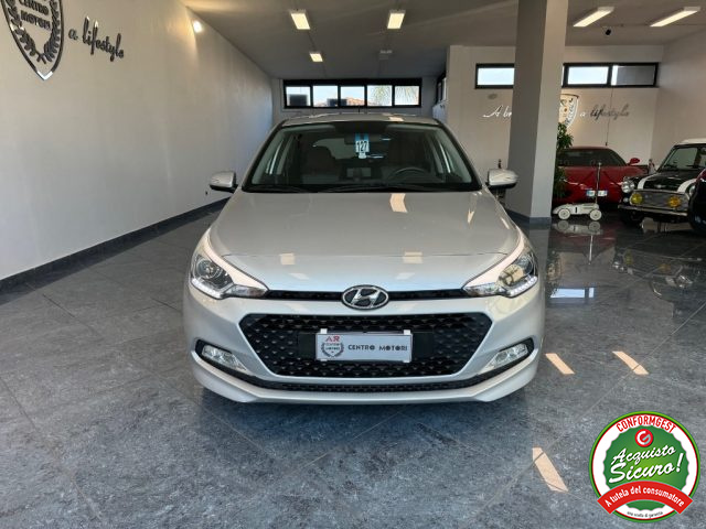 HYUNDAI i20 1.2 84 CV 5 p Econext Pdc Led Cruise Uniprop Immagine 2