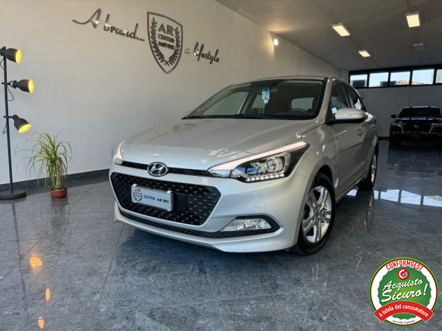 HYUNDAI i20 1.2 84 CV 5 p Econext Pdc Led Cruise Uniprop Immagine 1