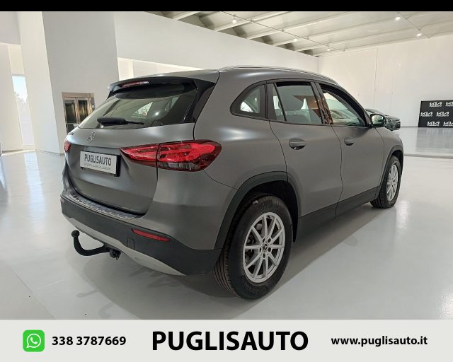 MERCEDES-BENZ GLA 200 d Automatic Business Immagine 3