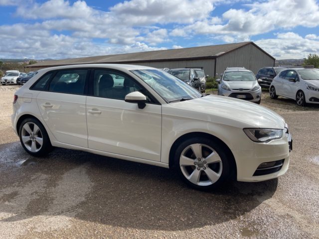 AUDI A3 1.6 TDI 105CV Immagine 1