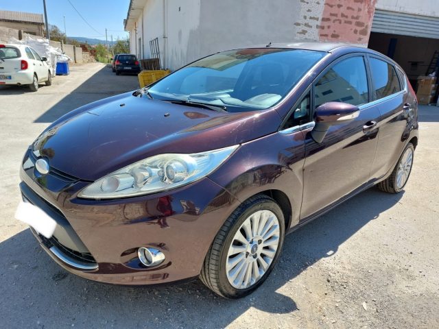 FORD Fiesta 1.2 82 CV 5 porte Immagine 4