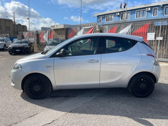 LANCIA Ypsilon 1.0  5 porte Immagine 0