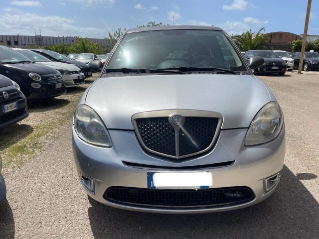 LANCIA Ypsilon 1.4 Immagine 4