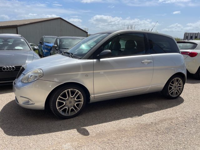 LANCIA Ypsilon 1.4 Immagine 3