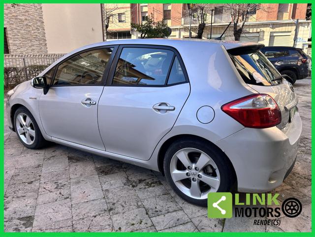 TOYOTA Auris 1.8 Hybrid 5 porte Lounge Immagine 2