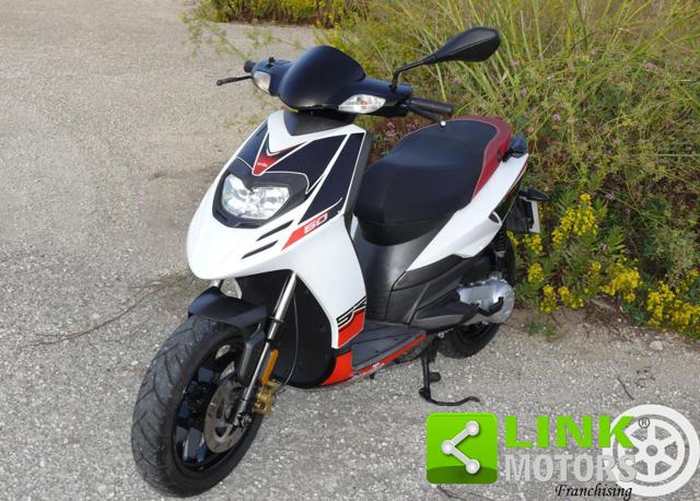 APRILIA SR  50 MOTARD Immagine 0