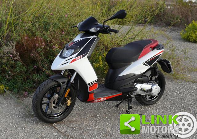 APRILIA SR  50 MOTARD Immagine 1