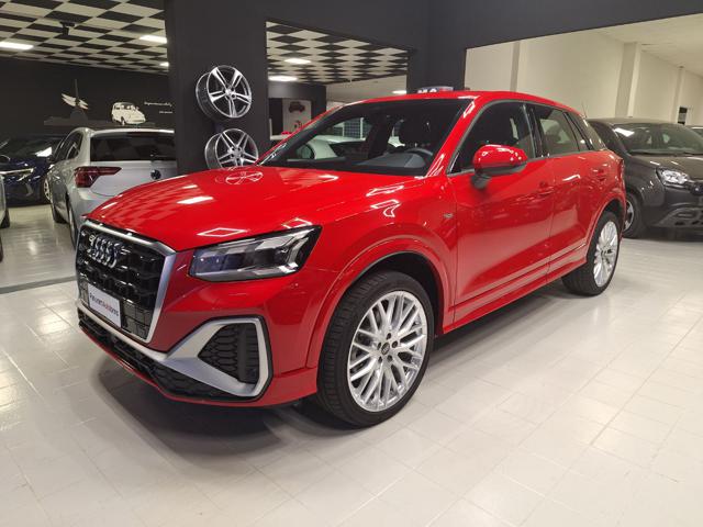 AUDI Q2 30 TDI S tronic S line Edition Immagine 2