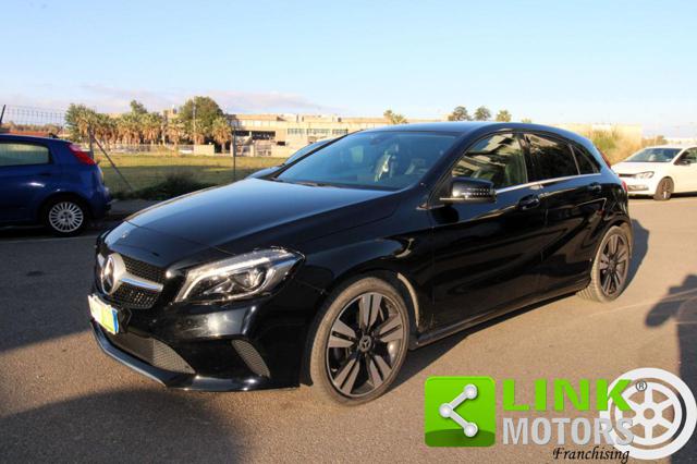 MERCEDES-BENZ A 180 d Automatic PREMIUM Immagine 1