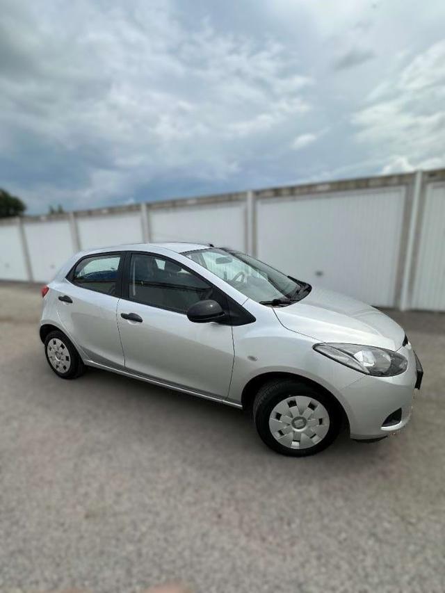 MAZDA 2 GPL Immagine 2