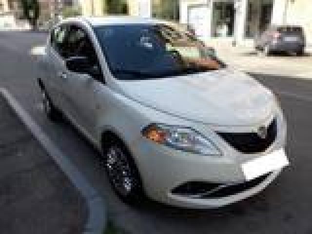 LANCIA Ypsilon 1.2 69 CV 5 porte GPL Ecochic Immagine 1