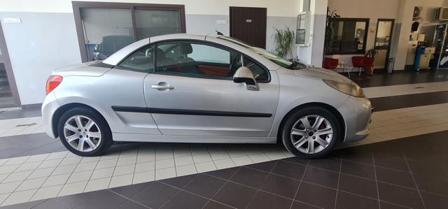 PEUGEOT 207 1.6 HDi 110CV CC Tecno **BUONE CONDIZIONI** Immagine 2