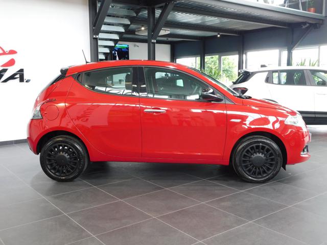 LANCIA Ypsilon 1.0 FireFly 5 porte S&S Hybrid ADATTA A NEO PAT. Immagine 3