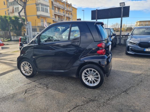 SMART ForTwo 1000 45 kW MHD coupé pure Immagine 4