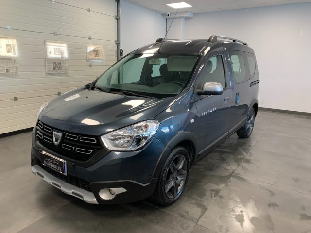 DACIA Dokker Stepway 5 Posti 1.5 dCi Immagine 2