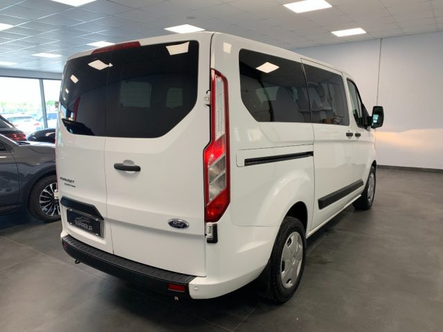 FORD Transit Custom 9 Posti 2.0 TDCi Combi Immagine 3