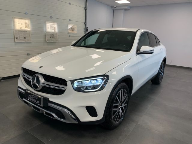 MERCEDES-BENZ GLC 200 d Coupé Sport 4Matic 4X4 Immagine 2